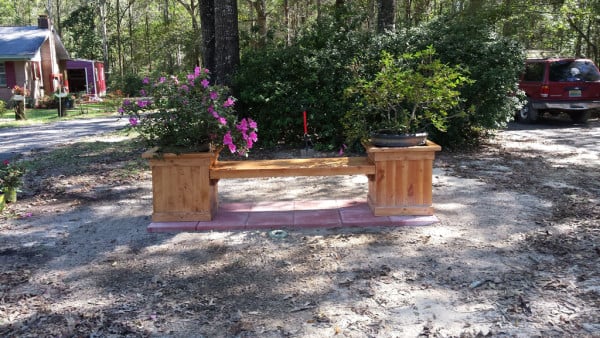 Wooden-Planter-Bench