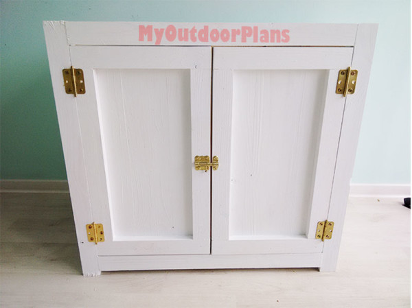 Attaching-the-doors-to-the-cabinet