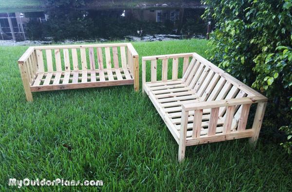 DIY Outdoor Couch | MyOutdoorPlans | Free Woodworking ...