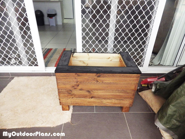 DIY-Small-Planter-Box