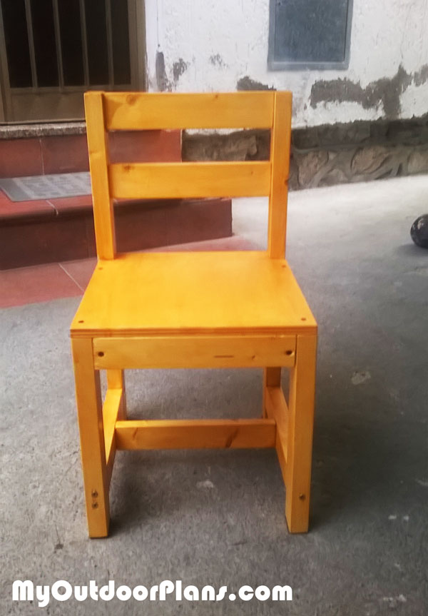 Building-a-wood-chair-for-kids