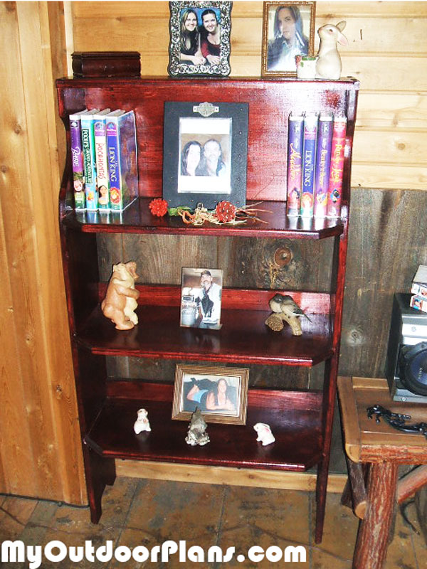DIY-Wooden-Bookshelf