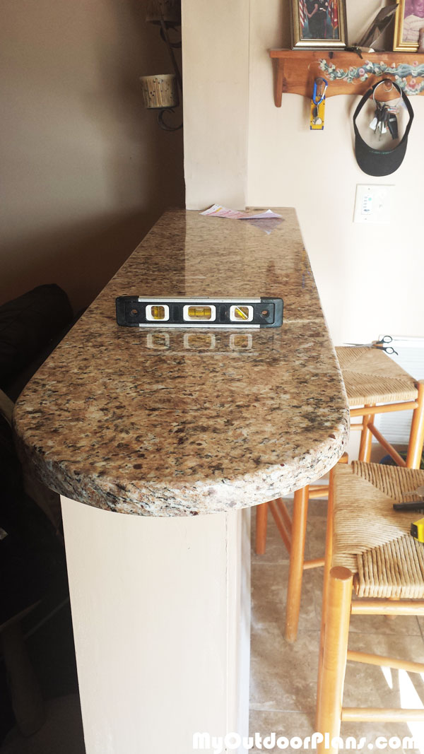 Installing-the-granite-countertop