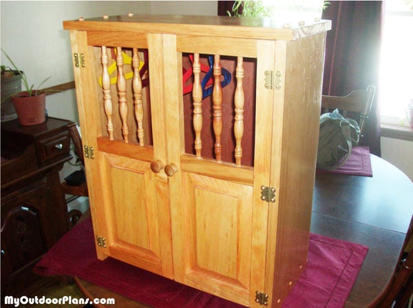 Armoire-for-dolls