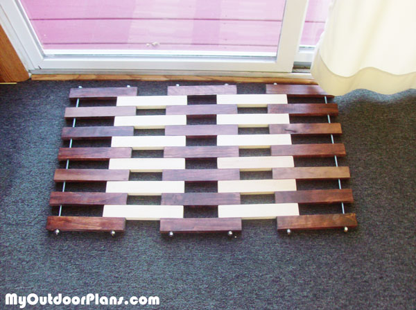 DIY-Wood-Doormat