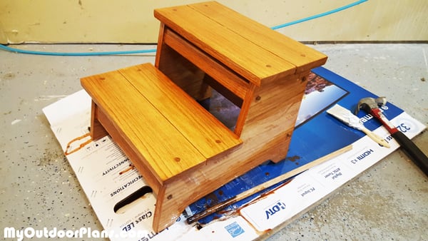 DIY-Kids-Stool-Plans