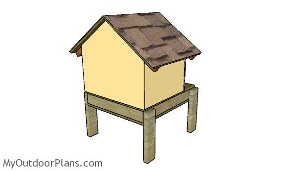 Build an insulated dog house