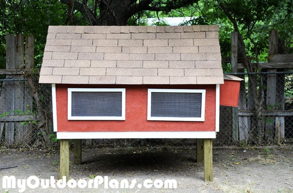 How-to-build-a-simple-chicken-coop