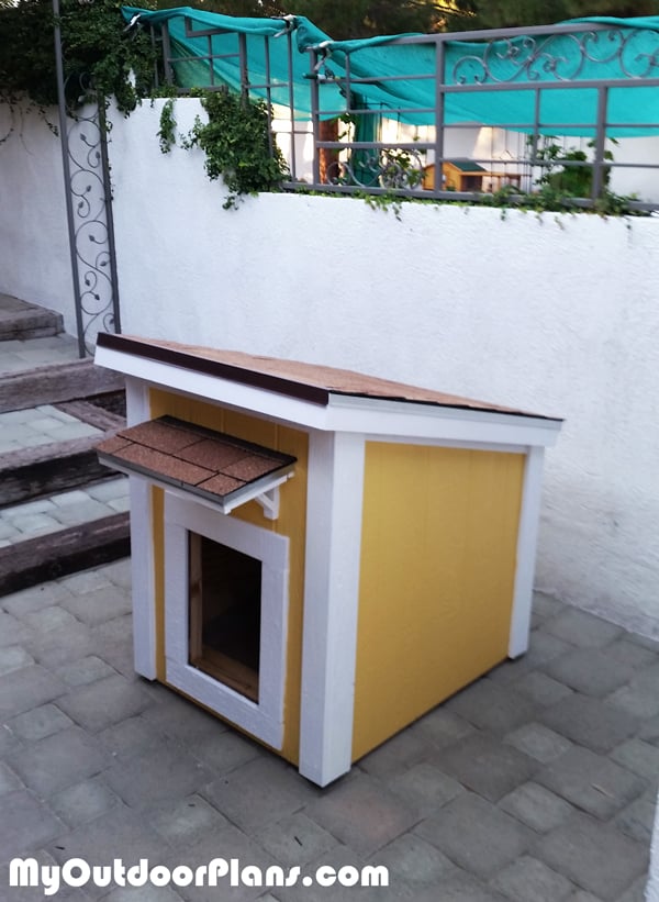 diy-insulated-large-dog-house