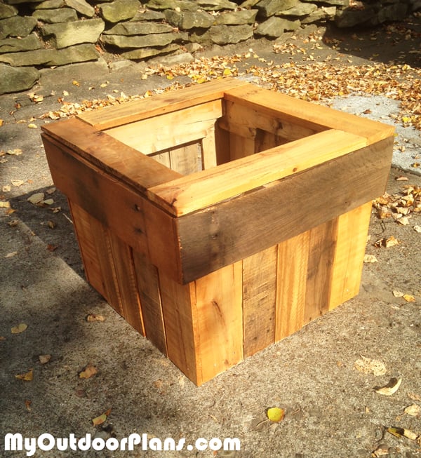 DIY Pallet Planter Box MyOutdoorPlans Free Woodworking 