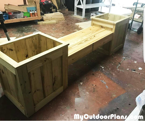 DIY-Planter-Bench