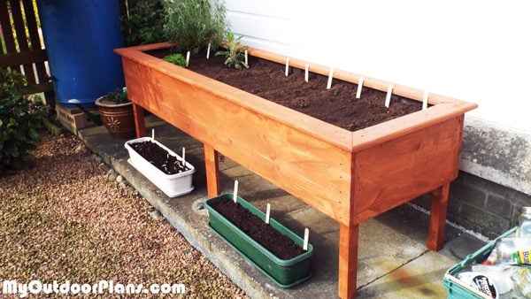 DIY-Raised-Garden-Planter