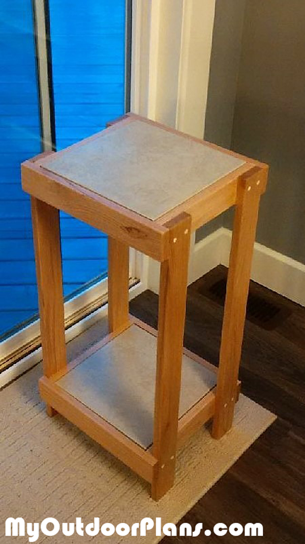 DIY-Plant-Stand-with-Tile-Inlay
