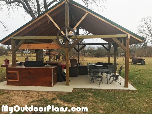 DIY-20x20-Outdoor-Pavilion