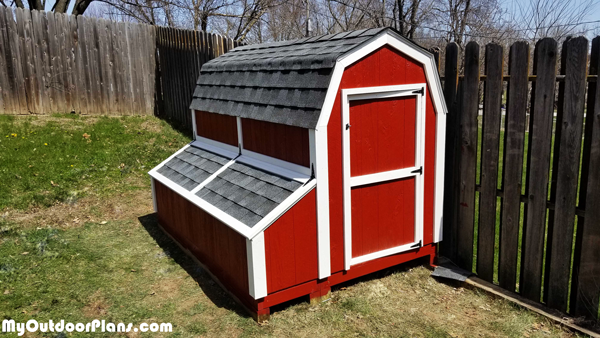 DIY-7ft-Tall-Barn-Chicken-Coop