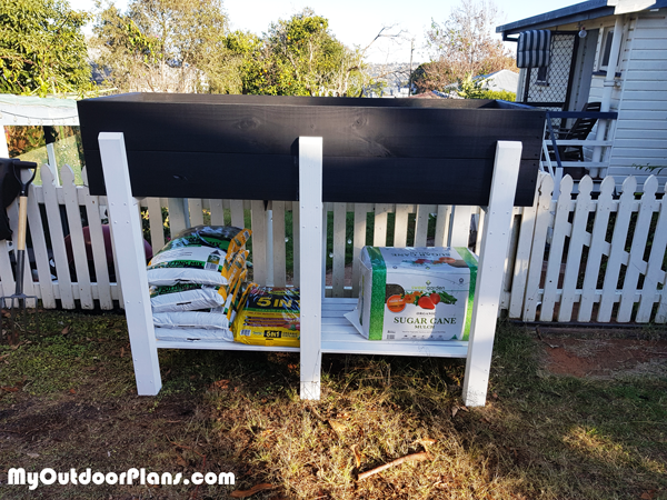 DIY-Waist-High-Planter-Box