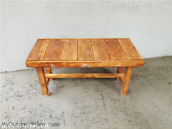 How-to-build-a-wooden-bench-seat