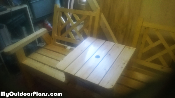 DIY-Modern-Double-Chair-with-Table