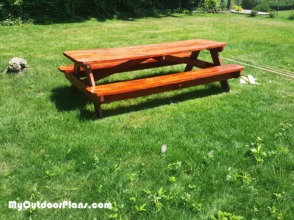 8-ft-picnic-table---DIY-Project