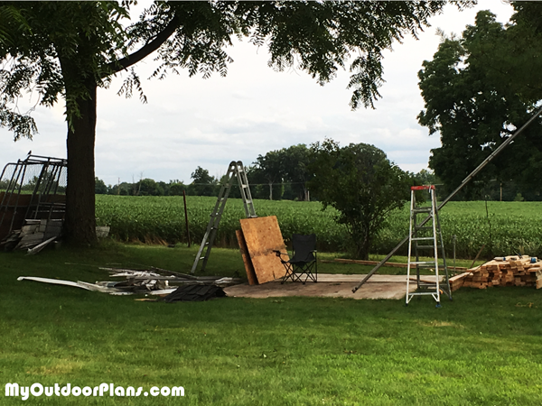 Concrete-slab-for-the-barn-shed