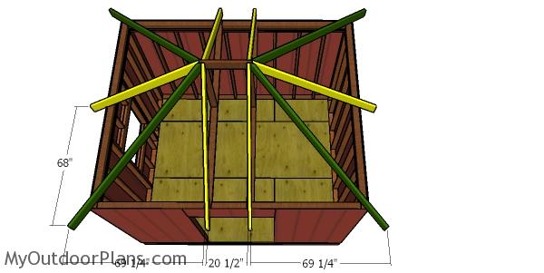 Fitting the common rafters to the hip roof