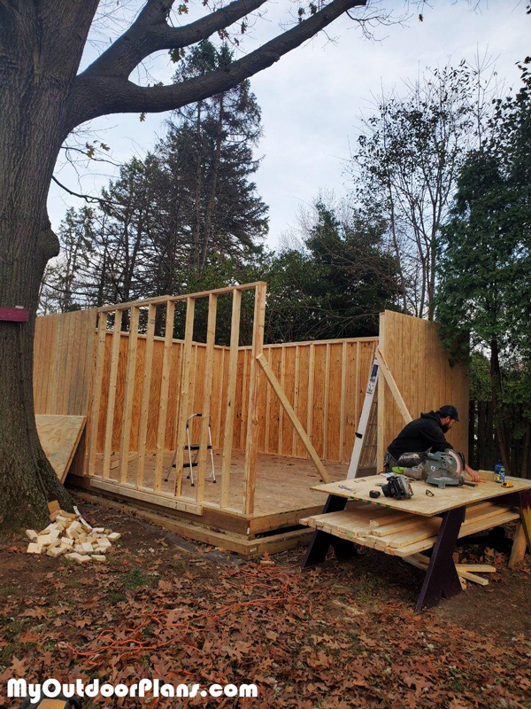 Building-the-frame-for-the-16x20-shed