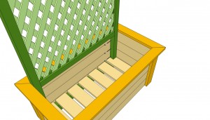 Securing the trellis to planter