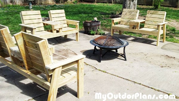 Backyard Double Chair Bench With Table