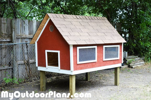 DIY Chicken Coop with Nesting Boxes