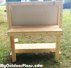 Building-a-workbench-with-pegboard