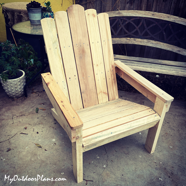 DIY-Adirondack-Chair-from-Recycled-Lumber