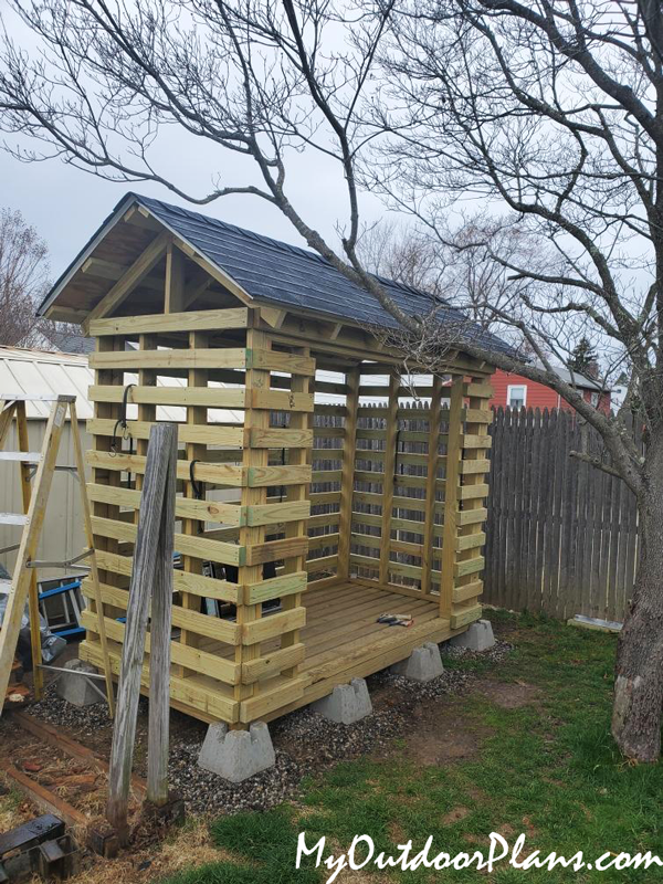 DIY Project – 2×4 Firewood Shed