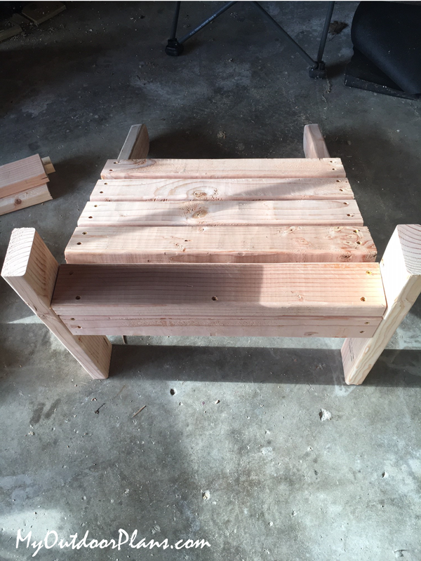 Assembling-the-seat-for-the-adirondack-chair