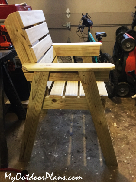 DIY Wooden Garden Chair | MyOutdoorPlans | Free Woodworking Plans and