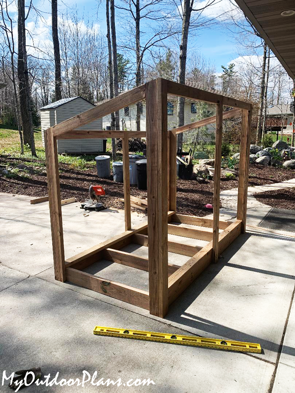 Framing-the-wood-storage-shed