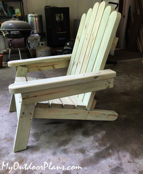 Build An Adirondack Chair From 2x4s 495x600 
