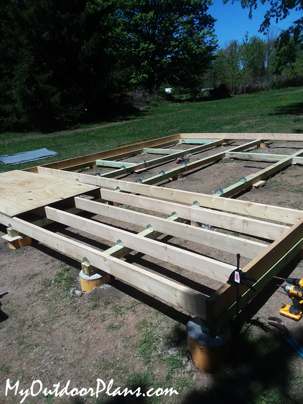 Building-the-floor-of-the-16x20-shed