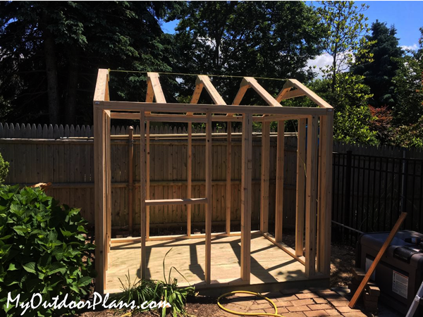 Building-a-small-garden-shed-frame